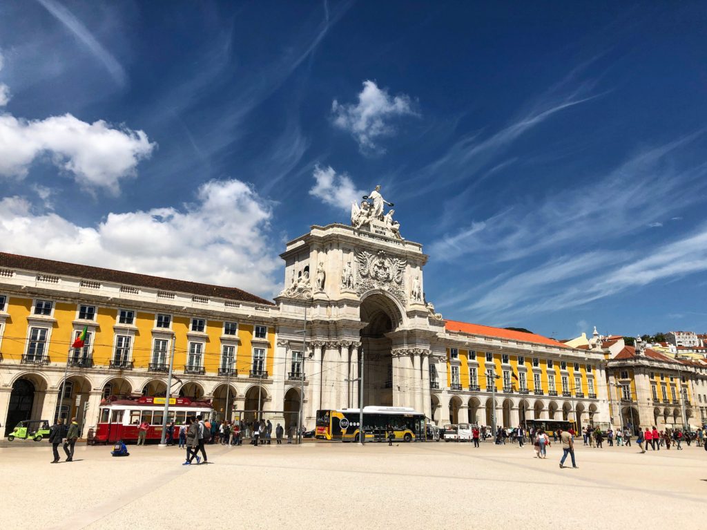 Lisbon - Highlights - travelswithmyumbrella.com